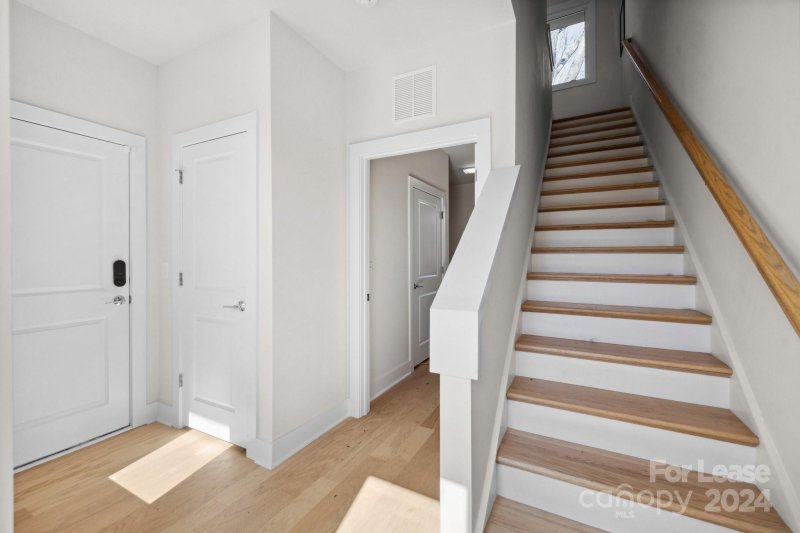 Property image 3 at 1553 Pinecrest Avenue, Charlotte, NC 28205