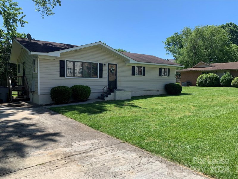 9416 Sandburg Avenue