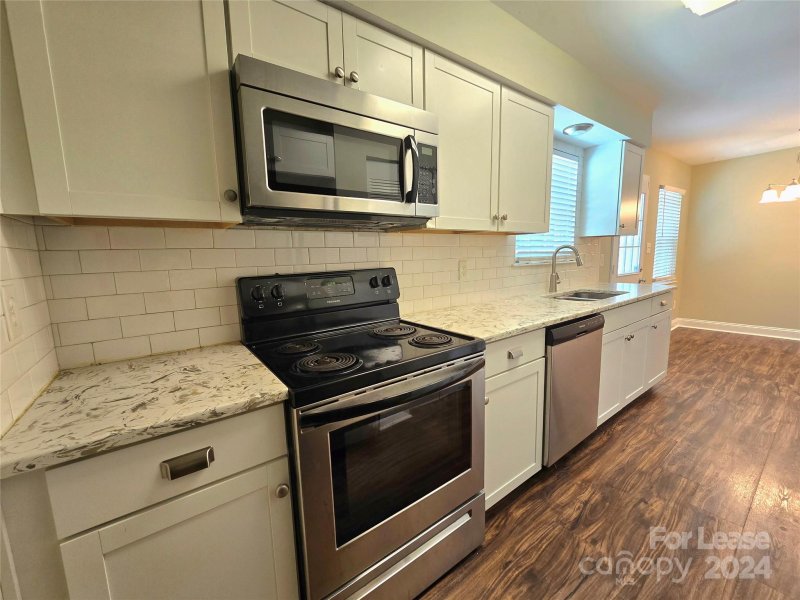 Property image 2 at 8911 Hunter Ridge Drive, Charlotte, NC 28226