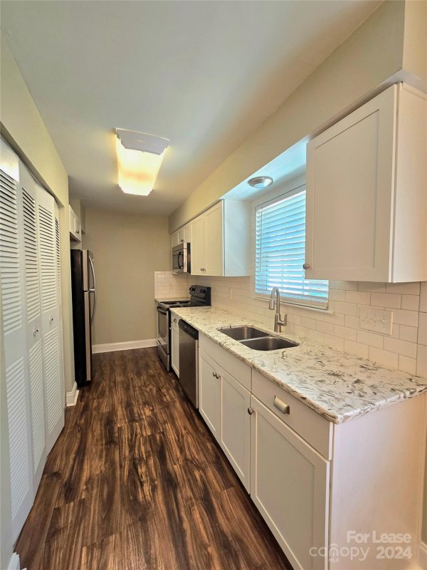 Property image 3 at 8911 Hunter Ridge Drive, Charlotte, NC 28226