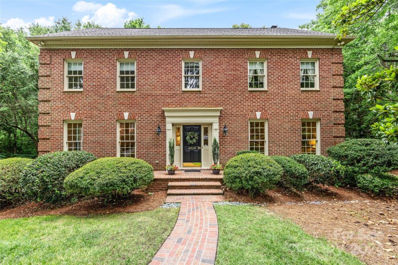 Property image 4 at 6928 Chatford Lane, Charlotte, NC 28210