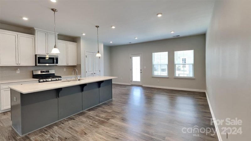 Property image 4 at 1180 Ashbury Street, Charlotte, NC 28216