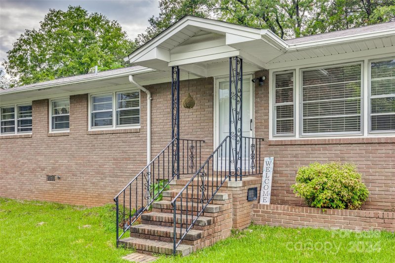 Property image 2 at 644 S York Avenue, Rock Hill, SC 29730