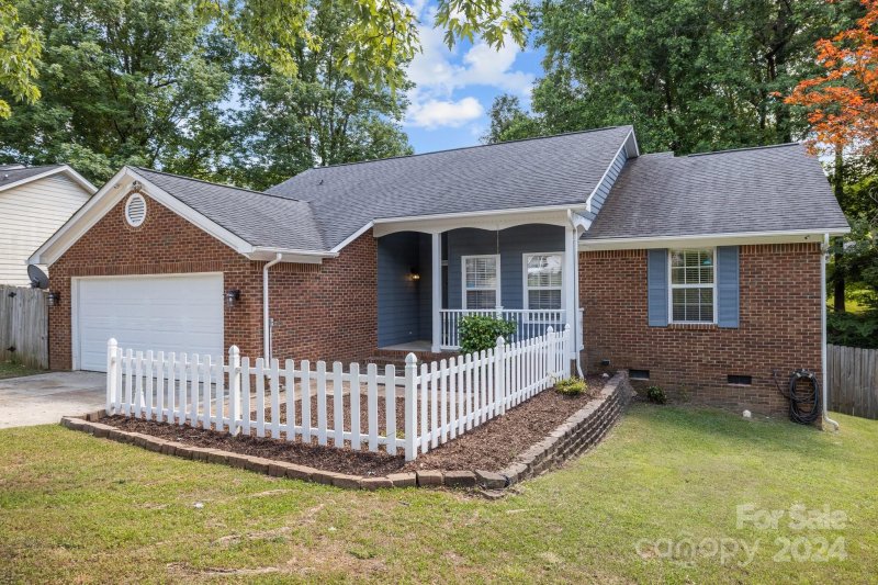 Property image 3 at 9817 Bella Marche Drive, Charlotte, NC 28227