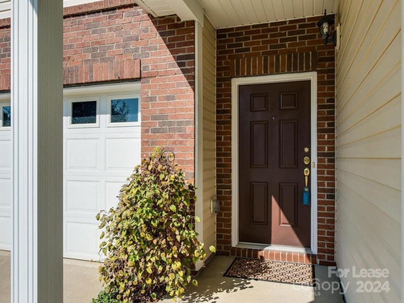 Property image 4 at 7623 Carrington Forest Lane, Matthews, NC 28105