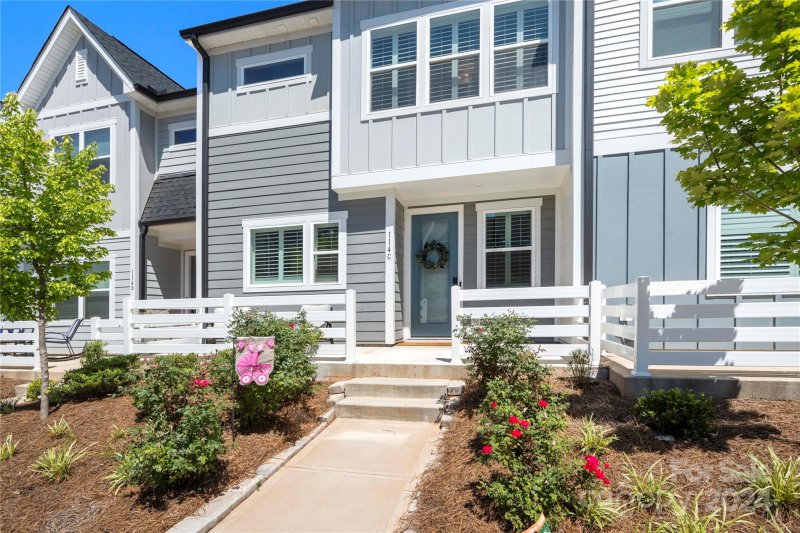 Property image 3 at 114 Isleworth Avenue, Mooresville, NC 28117