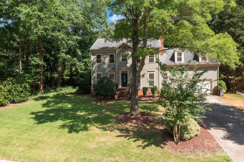 Property image 2 at 10012 Katelyn Drive, Charlotte, NC 28269