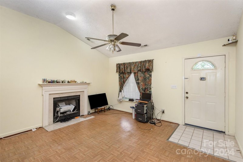 Property image 3 at 2025 Sloan Drive, Charlotte, NC 28208
