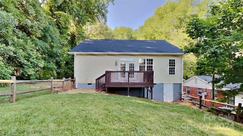 Property image 3 at 1941 St Paul Street, Charlotte, NC 28216