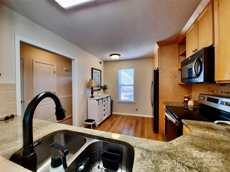 Property image 3 at 1501 Deermouse Way, Hendersonville, NC 28792