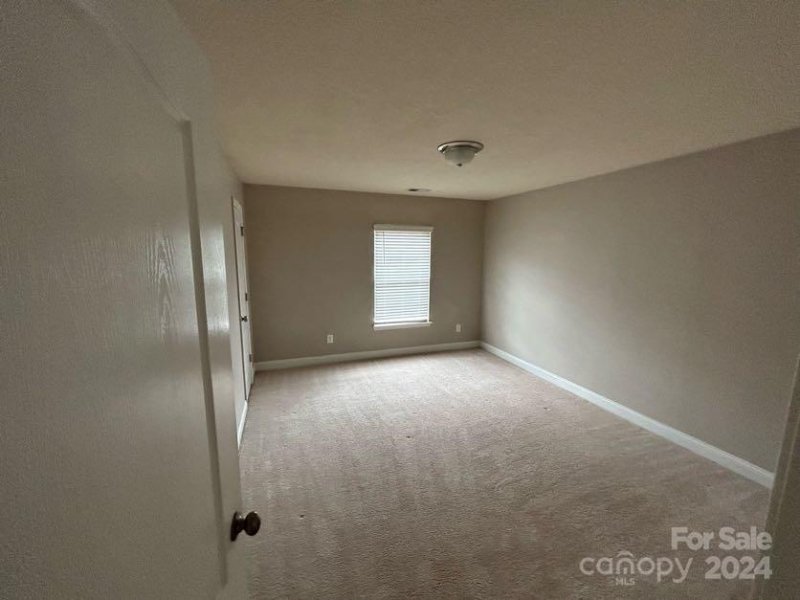 Property image 4 at 2476 Glyncastle Way, Gastonia, NC 28056