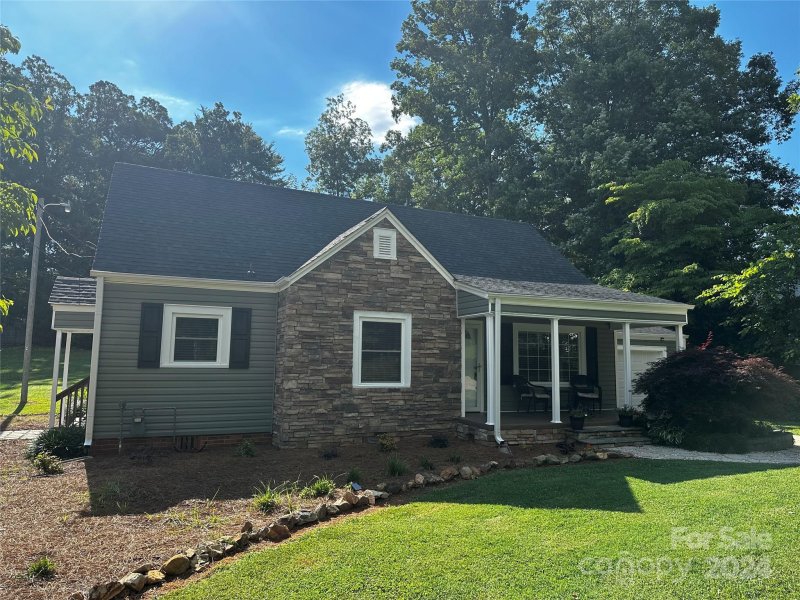 Property image 2 at 810 5th Street, Albemarle, NC 28001