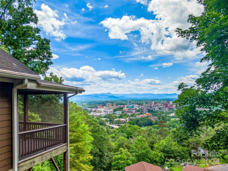 Property image 2 at 13 Cogswood Road, Asheville, NC 28804