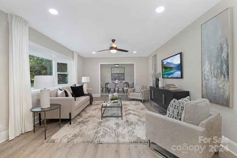 Property image 3 at 6615 Terry Lane, Charlotte, NC 28215