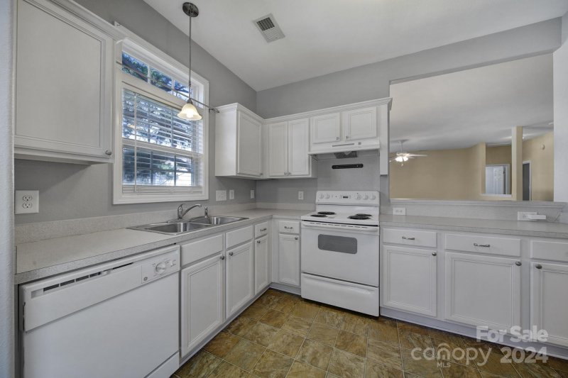 Property image 4 at 3040 Priory Ridge Drive, Fort Mill, SC 29707