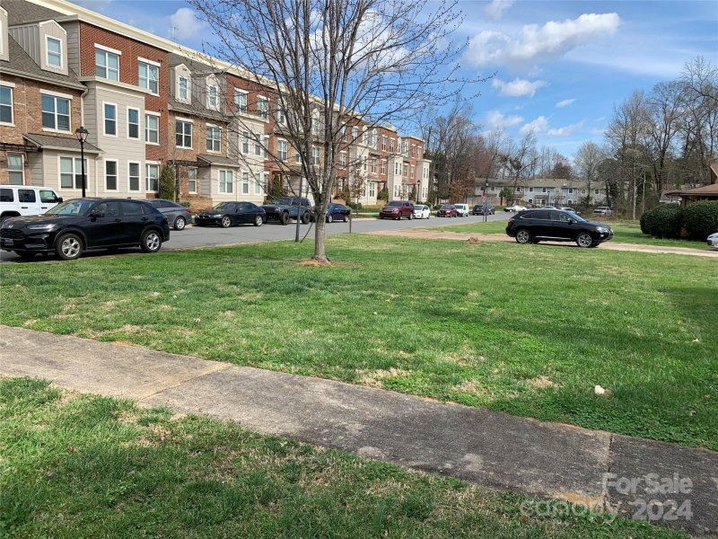 Property image 3 of 9408 Sandburg Avenue in College Downs, Charlotte, NC 28213