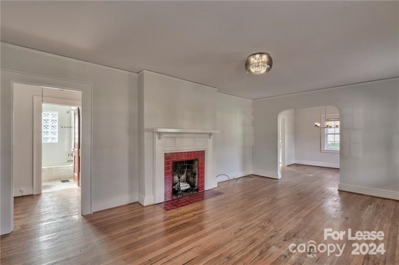 Property image 3 at 3138 Westmoreland Avenue, Charlotte, NC 28205