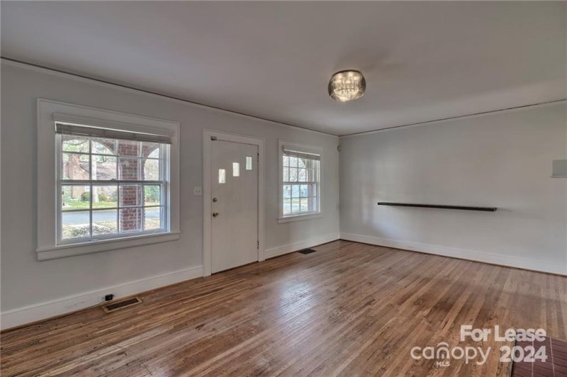 Property image 5 at 3138 Westmoreland Avenue, Charlotte, NC 28205