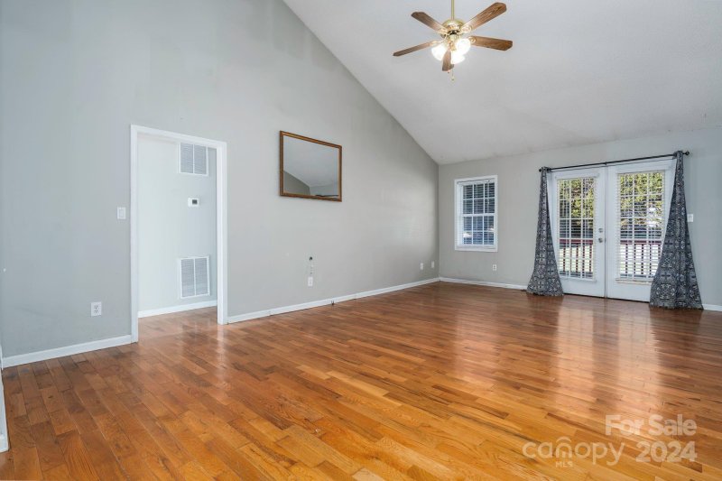 Property image 4 at 1543 Farmington Hills Drive, Conover, NC 28613