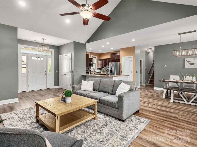 Property image 5 at 10 Shoeing Box Way, Hendersonville, NC 28792