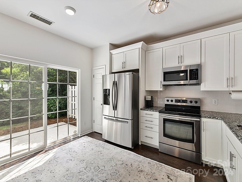 Property image 4 at 6740 Beverly Springs Drive, Charlotte, NC 28270