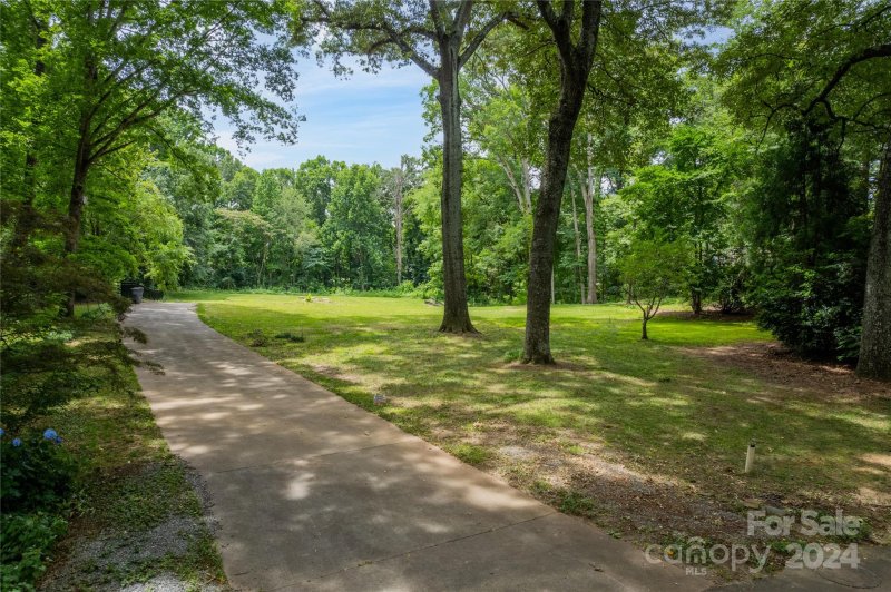 4510 Town And Country Drive