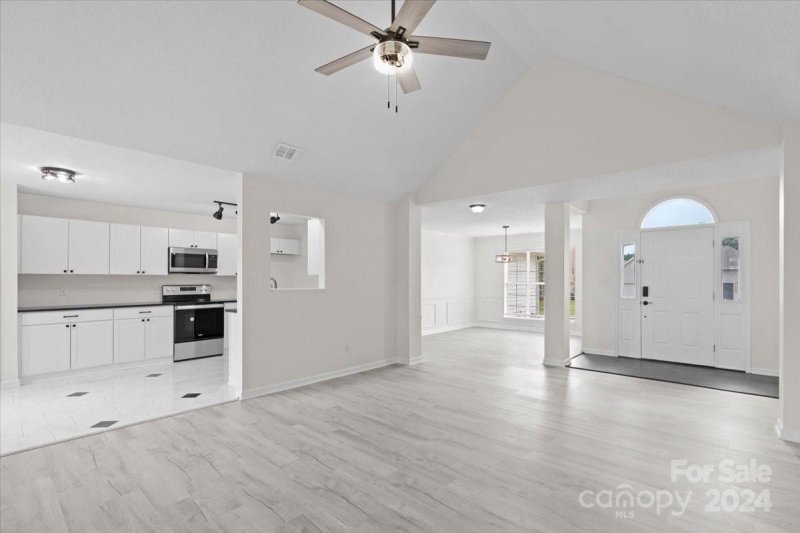 Property image 5 at 8324 Vermilion Drive, Charlotte, NC 28215