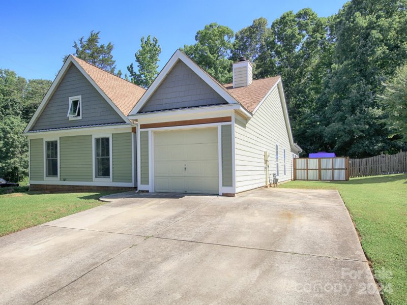 Property image 2 at 16312 Amber Field Drive, Huntersville, NC 28078