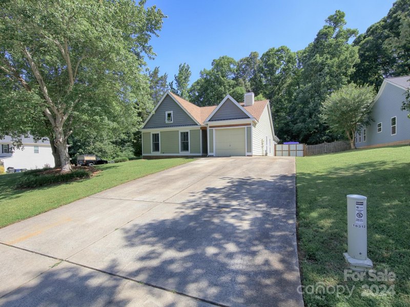 Property image 4 at 16312 Amber Field Drive, Huntersville, NC 28078