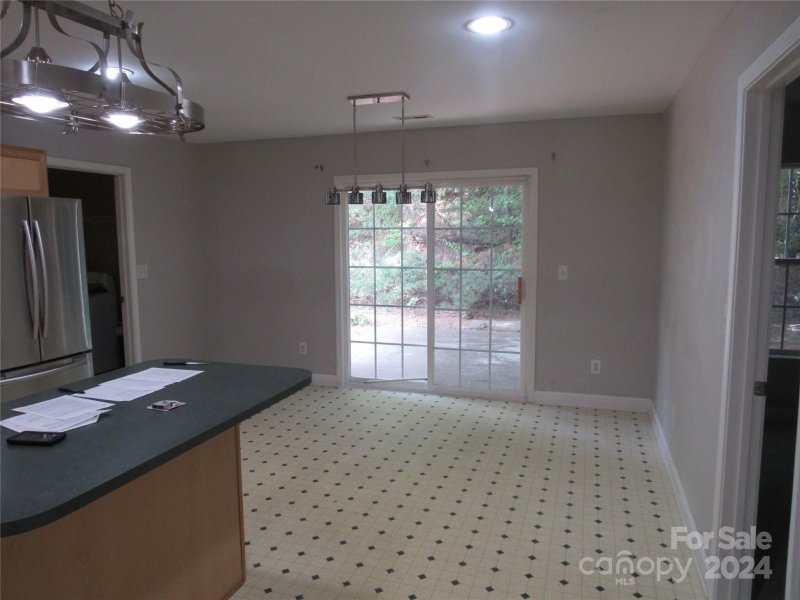 Property image 5 at 7917 Shiny Meadow Lane, Charlotte, NC 28215