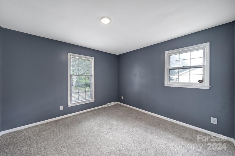 Property image 4 at 7200 Marlbrook Drive, Charlotte, NC 28212