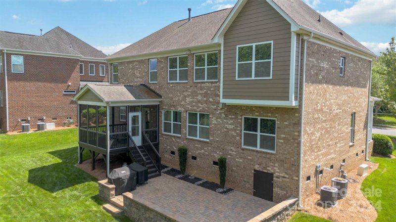 Property image 4 at 425 Deer Brush Lane, Waxhaw, NC 28173