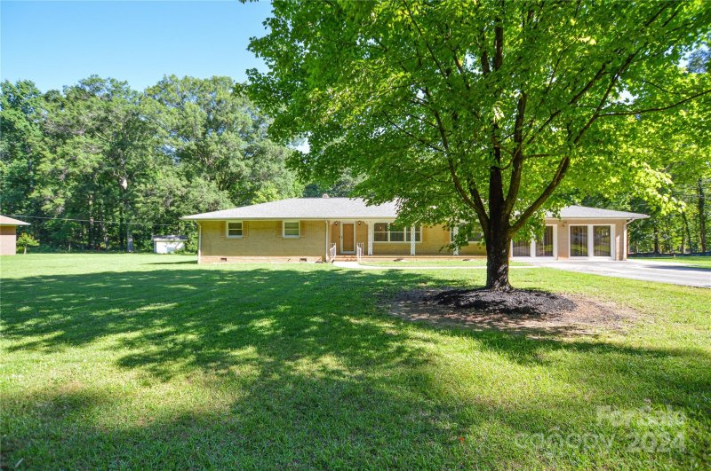 Property image 2 at 327 Gray Drive, Charlotte, NC 28213