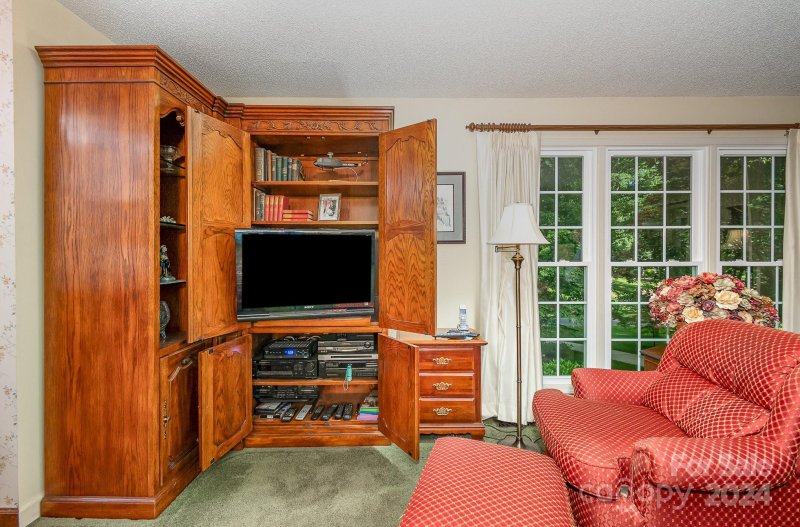 Property image 3 at 655 Timberlane Trail, Salisbury, NC 28147