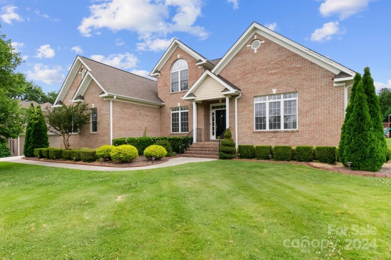 Property image 4 at 700 Creekbridge Drive, Rock Hill, SC 29732