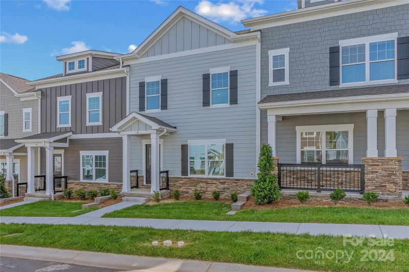 Property image 2 at 61 Walnut Springs Drive, Asheville, NC 28804