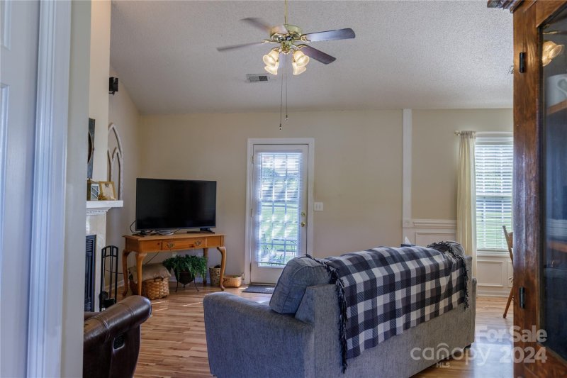 Property image 5 at 608 Pepper Ann Lane, Matthews, NC 28104