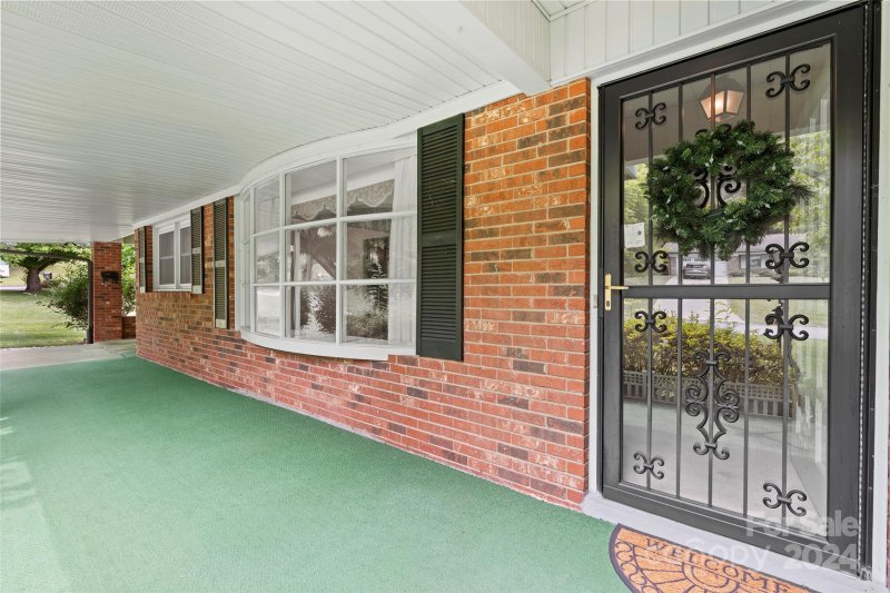 Property image 4 at 146 Glendale Drive, Waynesville, NC 28786