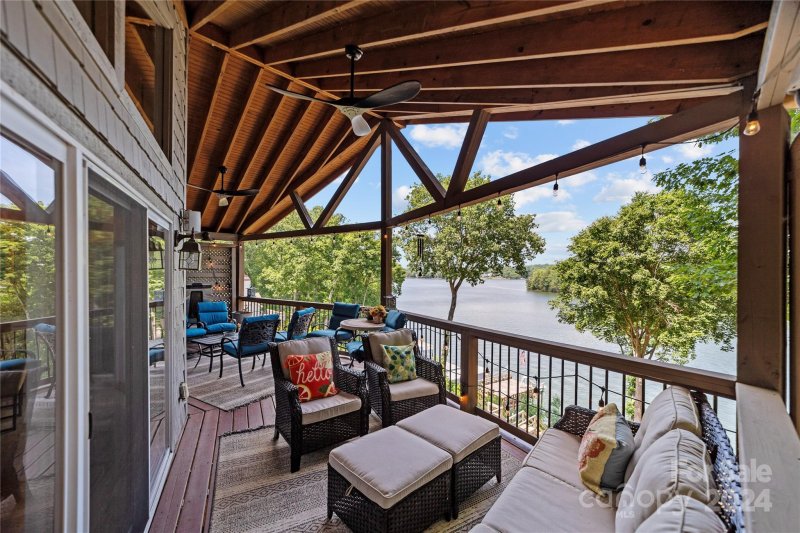 Property image 2 at 8794 Popular Lane, Sherrills Ford, NC 28673