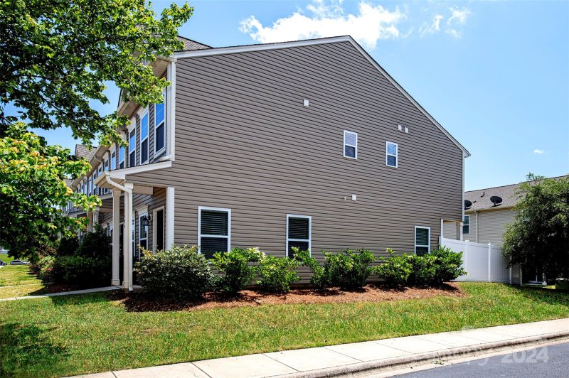 Property image 4 at 13406 Calloway Glen Drive, Charlotte, NC 28273