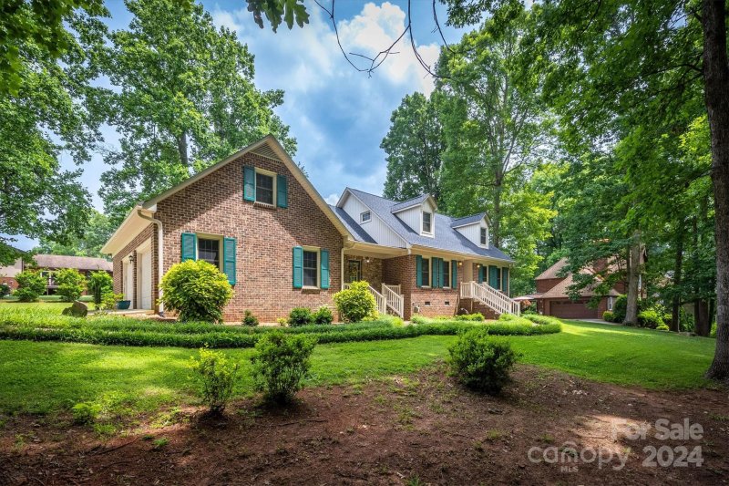 Property image 2 at 508 6th Avenue, Conover, NC 28613