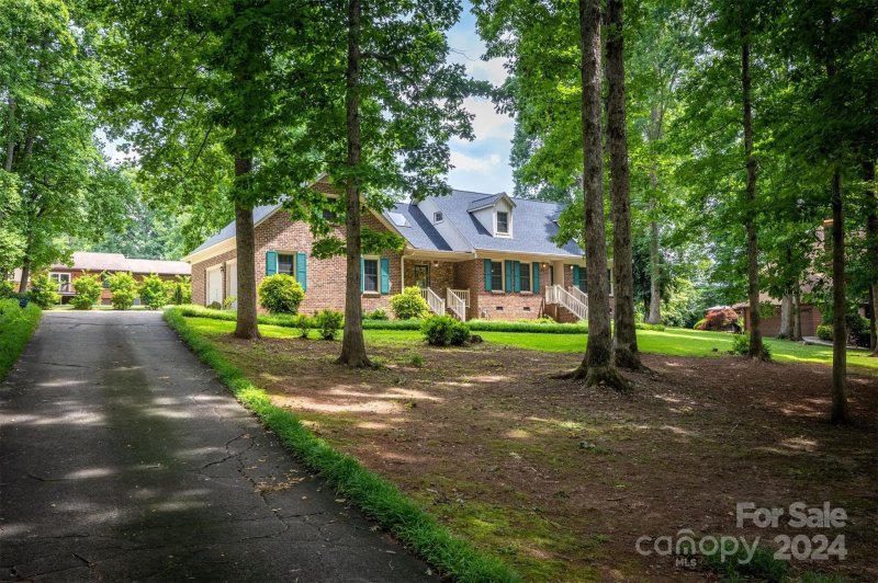 Property image 3 at 508 6th Avenue, Conover, NC 28613