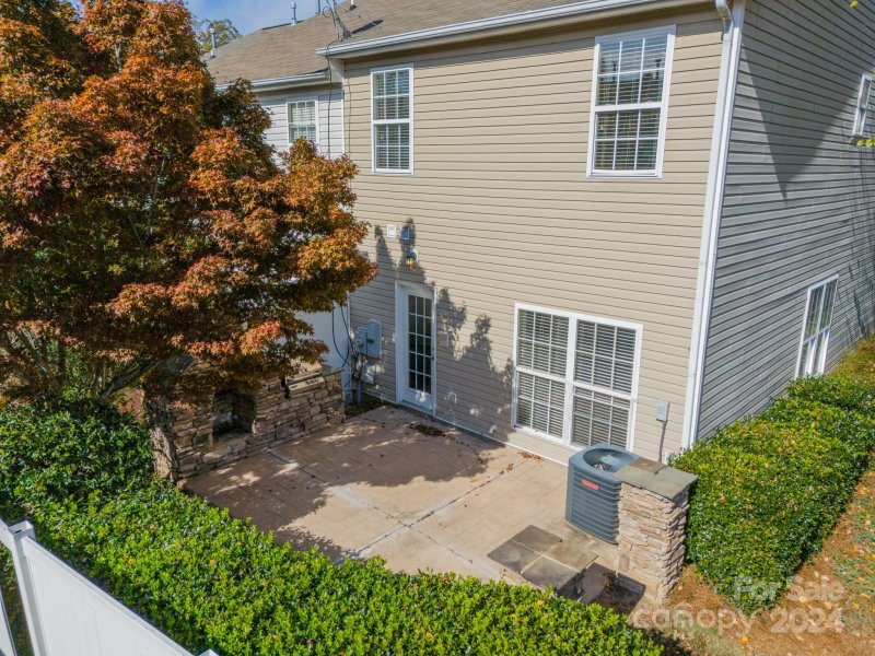 Property image 2 at 1301 Smokey Quartz Lane, Fort Mill, SC 29708