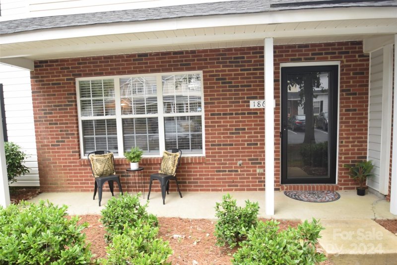 Property image 3 at 1868 Birch Heights Court, Charlotte, NC 28213