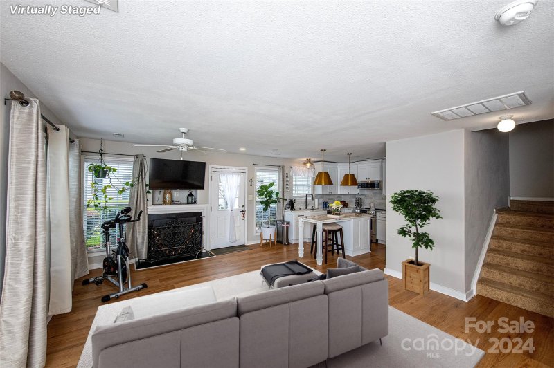 Property image 4 at 3924 Mohawk Court, Charlotte, NC 28215