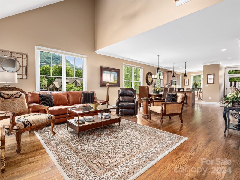 Property image 5 at 1 Meadow Vista Court, Asheville, NC 28803