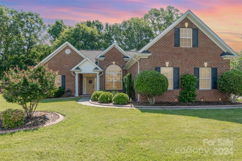 5339 Jeff Yates Street