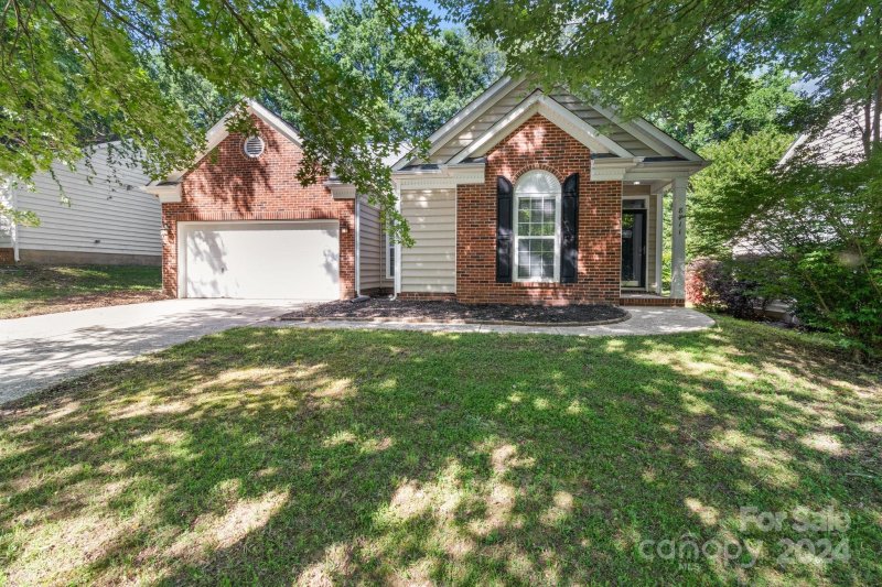 Property image 2 at 8711 Bodkin Court, Charlotte, NC 28215