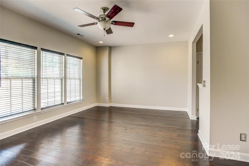 Property image 3 at 19030 Natalie Michelle Lane, Cornelius, NC 28031