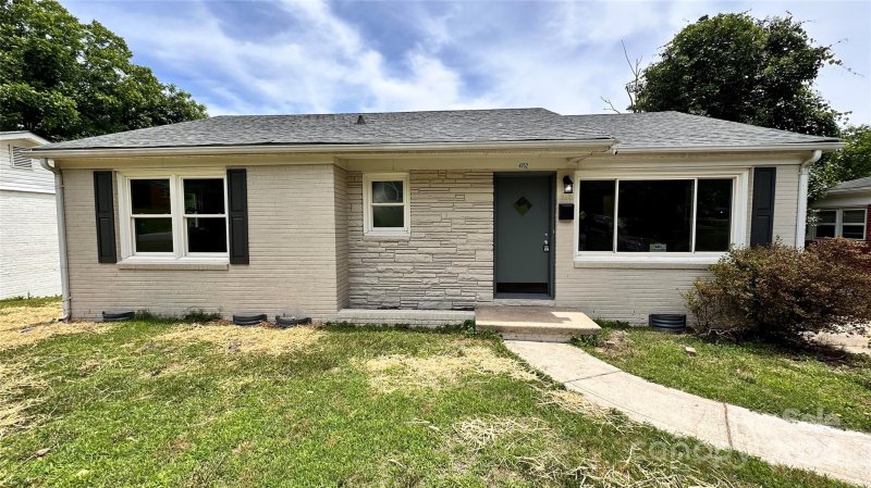 Property image 2 at 4152 Welling Avenue, Charlotte, NC 28208